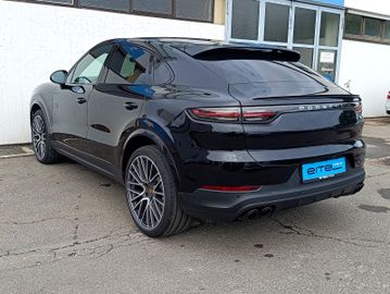 Porsche Cayenne - 4