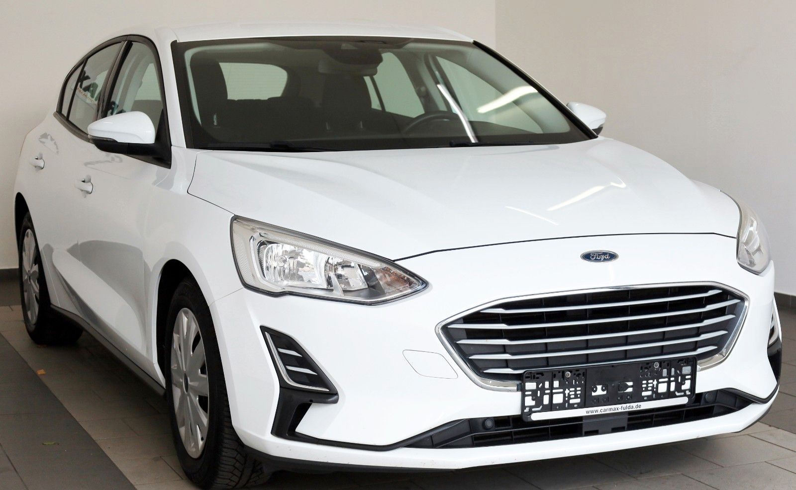 Fahrzeugabbildung Ford Focus Lim. Trend SH,PDC,8 fach bereift
