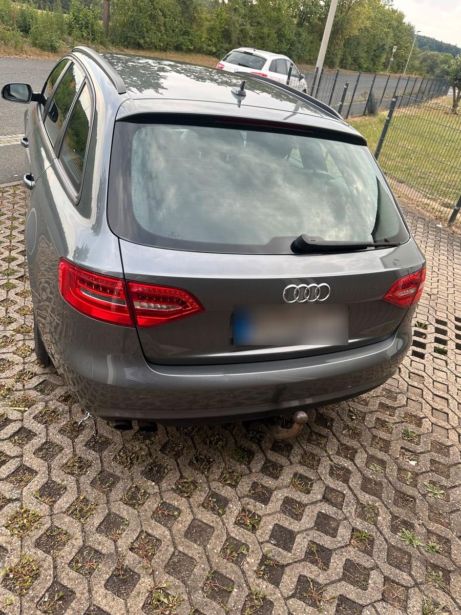 Audi A4 2012 — photo 7