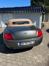 Bentley Continental GTC  - Bentley Continental GTC aus 2009
