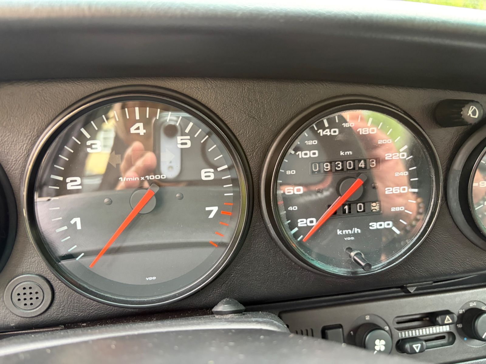 PORSCHE 964 11