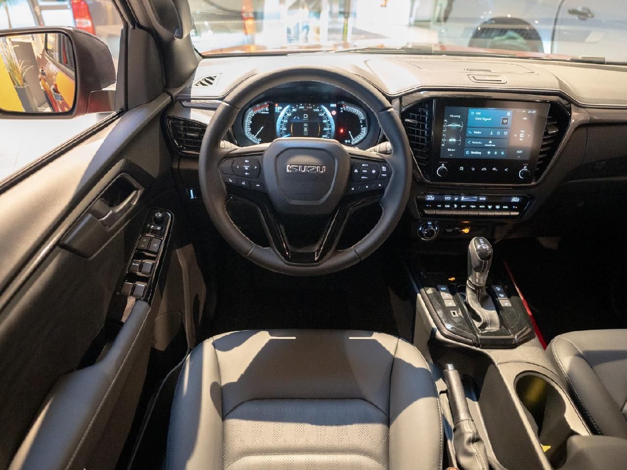Fahrzeugabbildung Isuzu D-Max Double Cab 4WD V-CROSS - Neues Modell MJ24