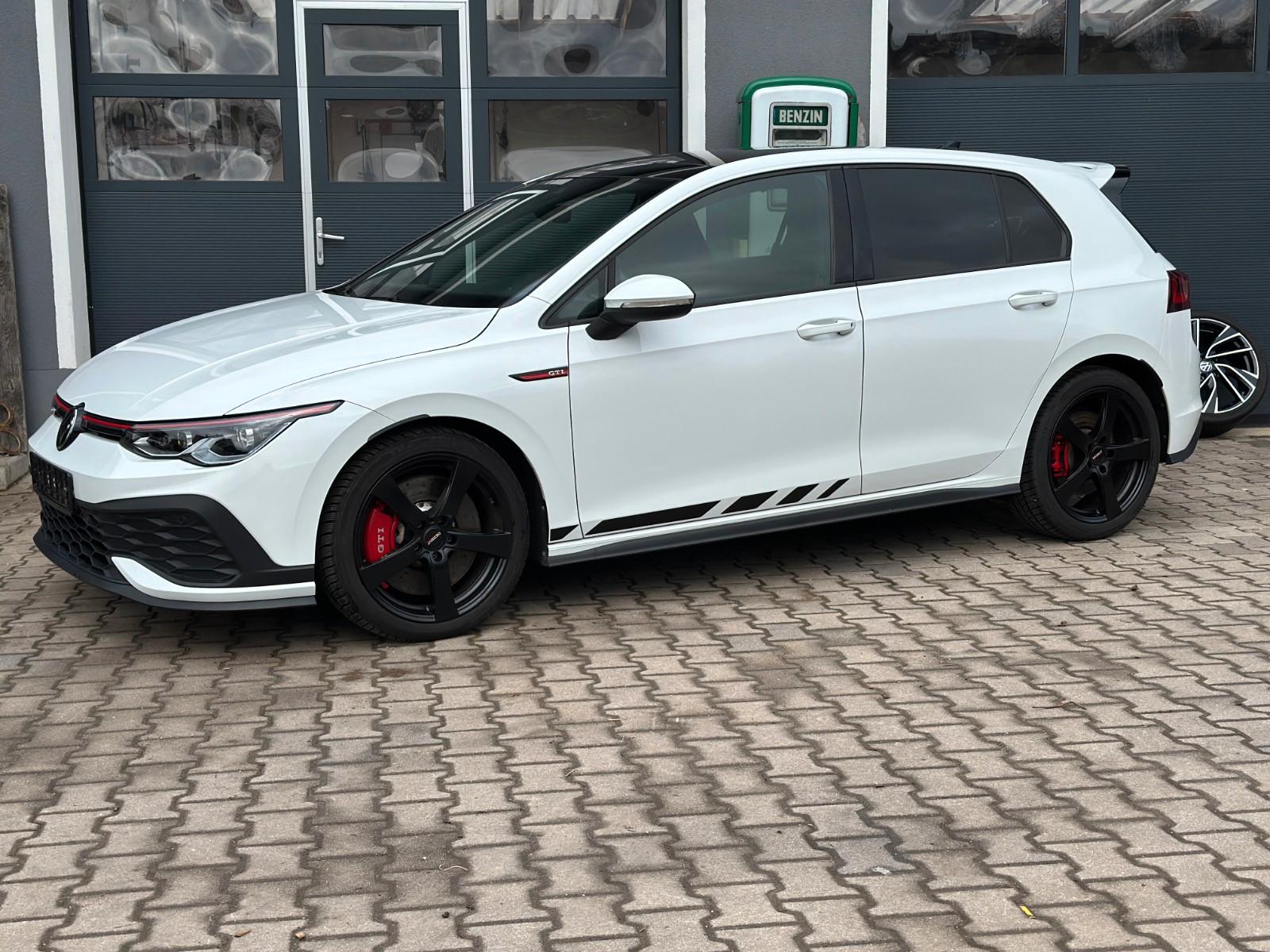 Volkswagen Golf VIII GTI Clubsport PANO KAMERA IQ LIGHT TOP
