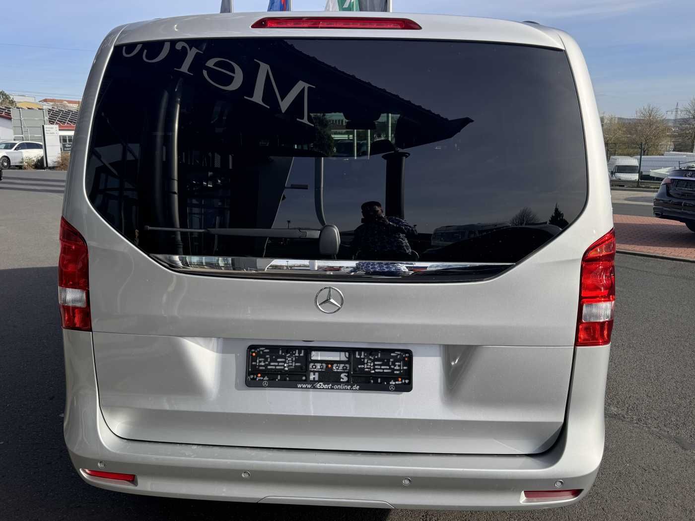 Fahrzeugabbildung Mercedes-Benz V 220 d EDITION DISTRONIC MBUX Kamera 6Sitze