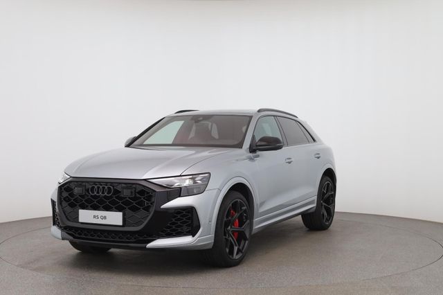 Audi RSQ8 performance