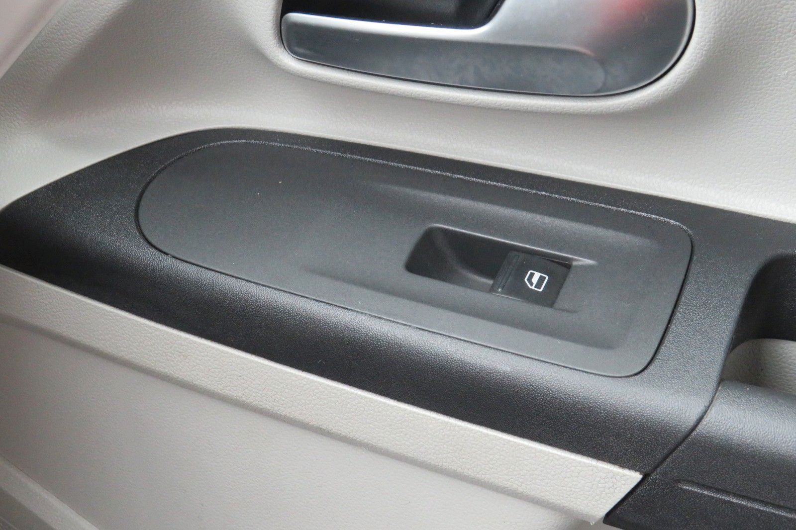 Fahrzeugabbildung SEAT Mii Style 4-TÜREN KLIMA ZV EFH TELVOR 1.HAND