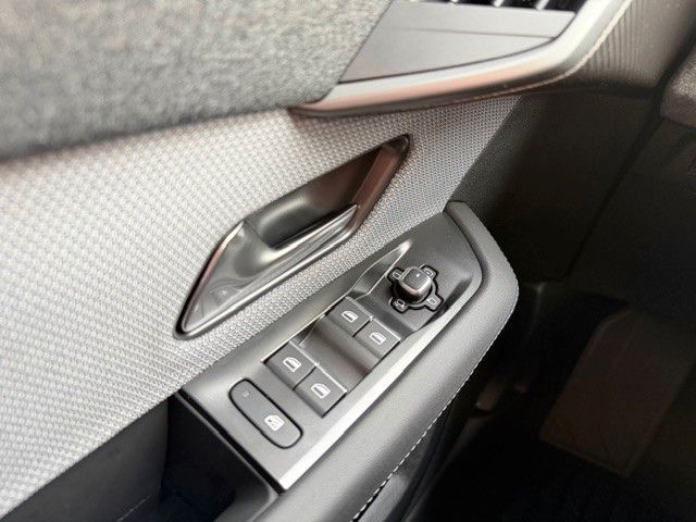 Fahrzeugabbildung Opel Grandland GS 145PS 48V LED/Navi/Head-Up!