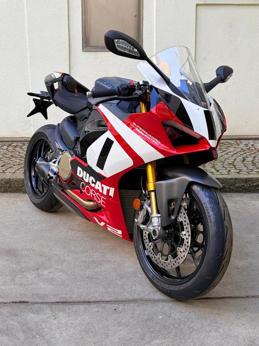 Ducati Panigale V2 Superquadro Final Edition Nr.477/555