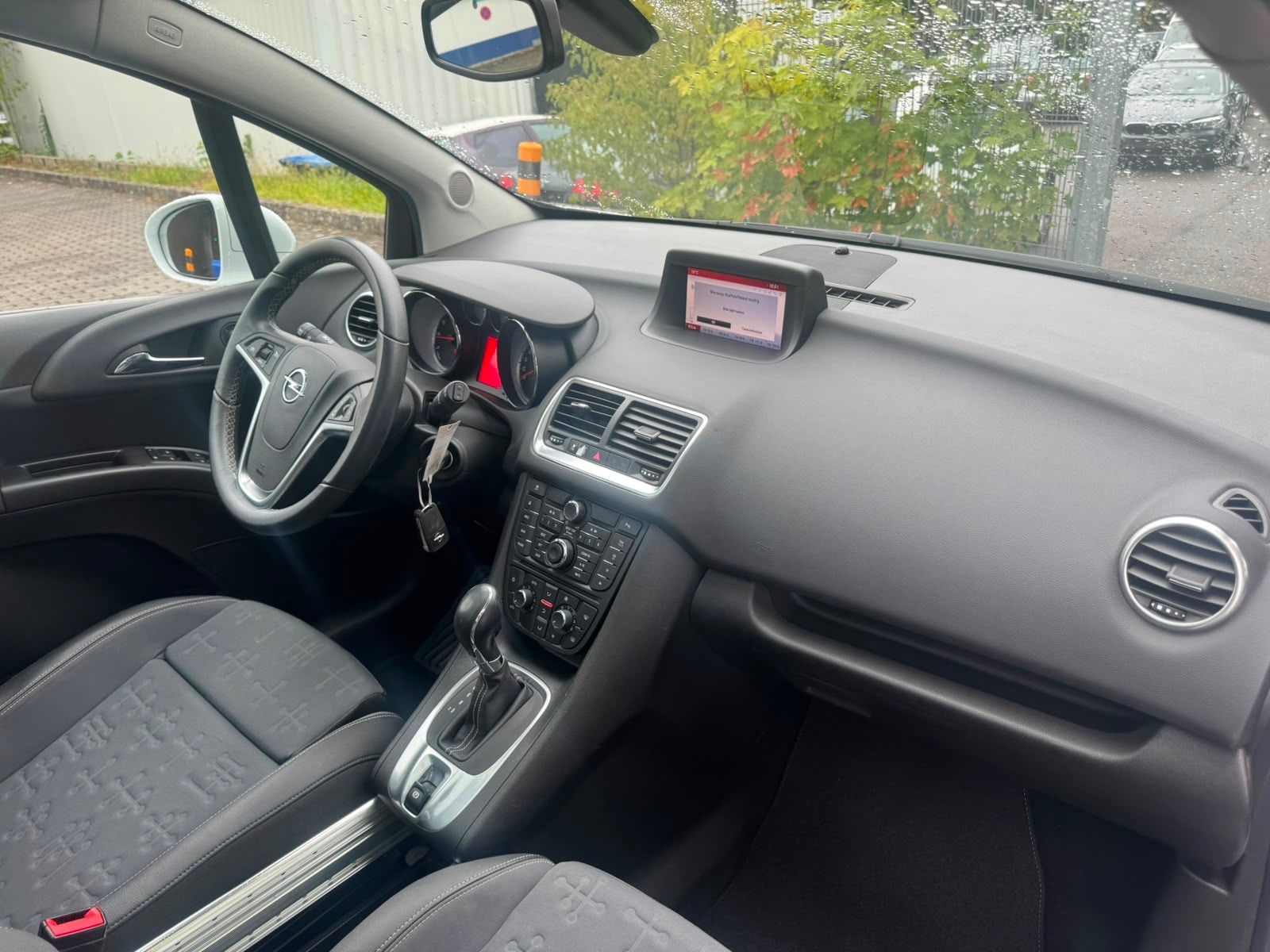 Fahrzeugabbildung Opel Meriva B Innovation Panorama+Klima