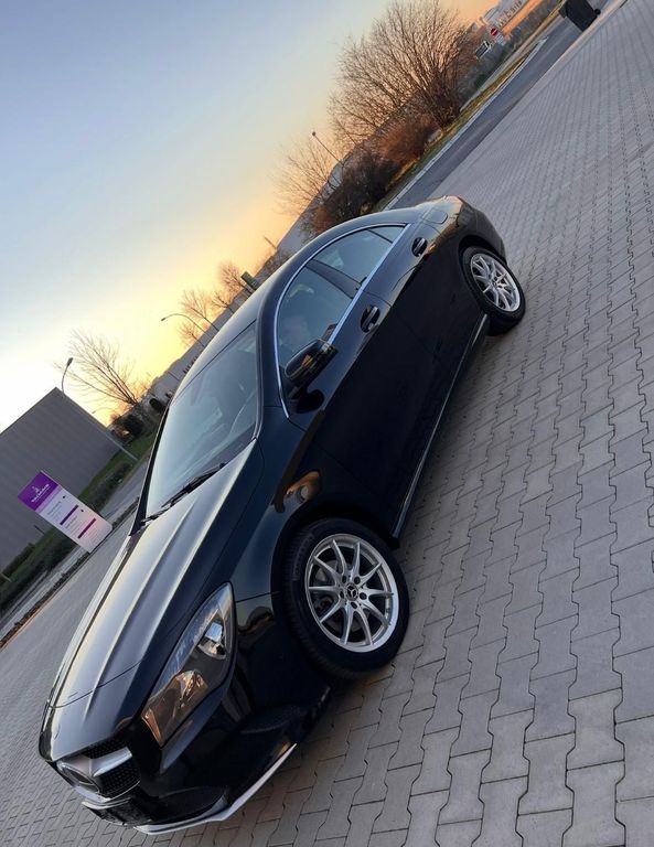 Image of Mercedes-Benz CLA 220