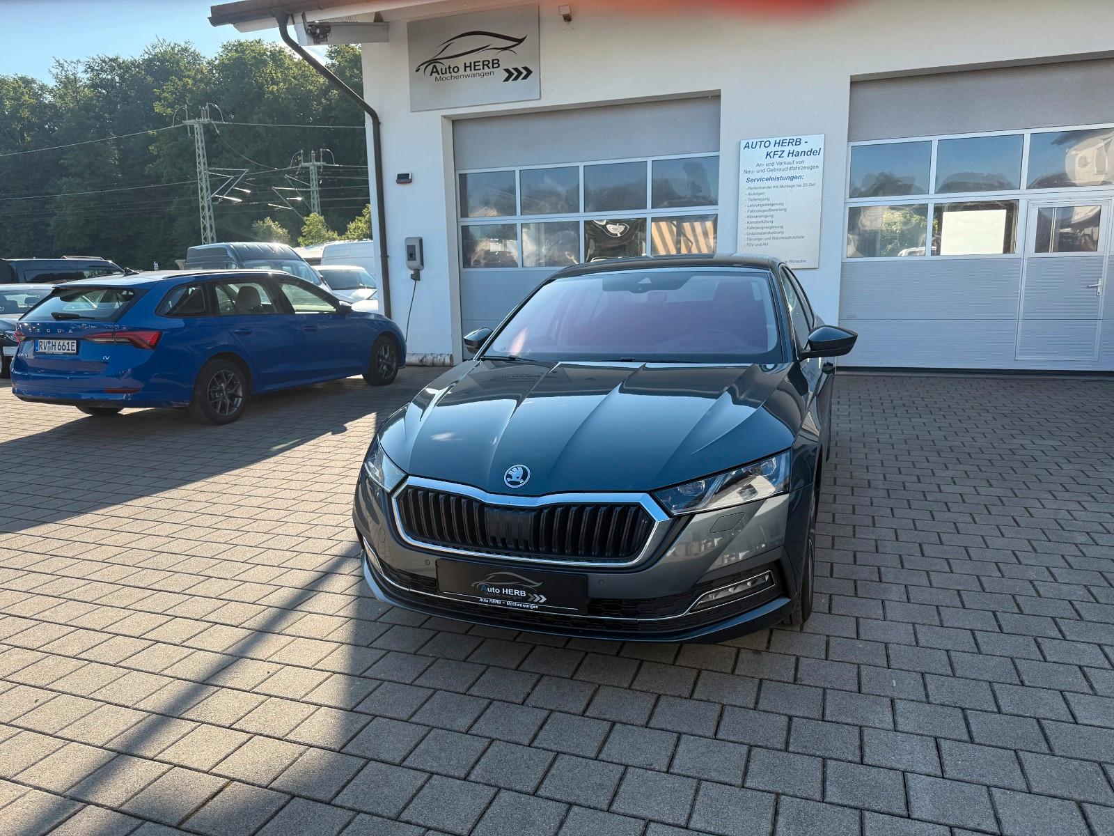 Skoda Octavia Lim. First Edition+Virtual Ta.+LED+Leder