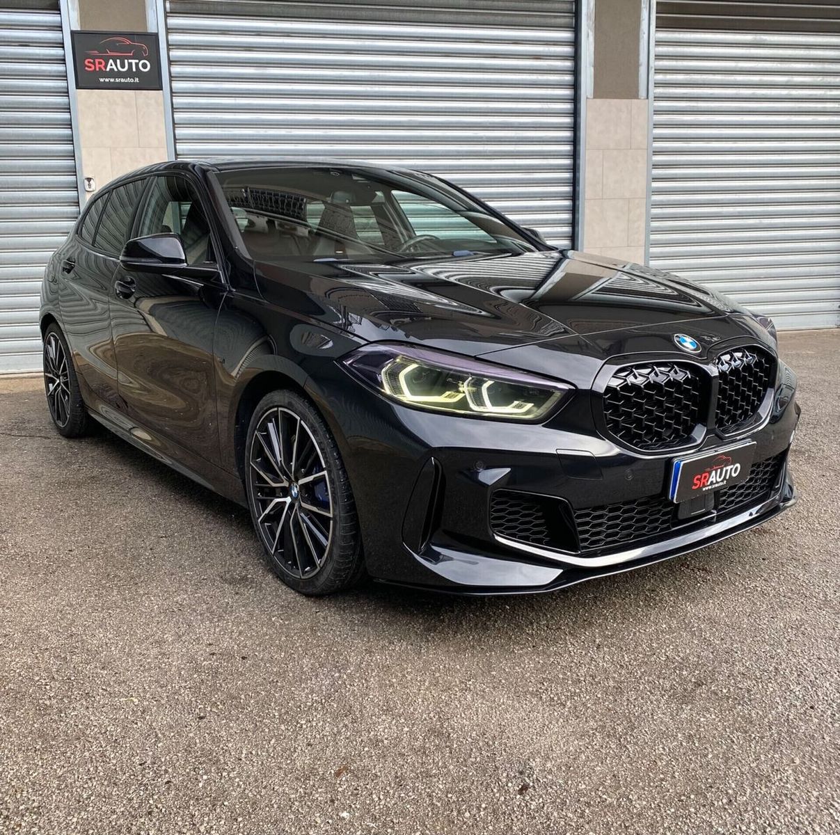BMW M 135i xDrive auto 306cv imagem 2