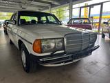 Mercedes-Benz 200 Automatik ESSD Top gepflegt aus Sammlung