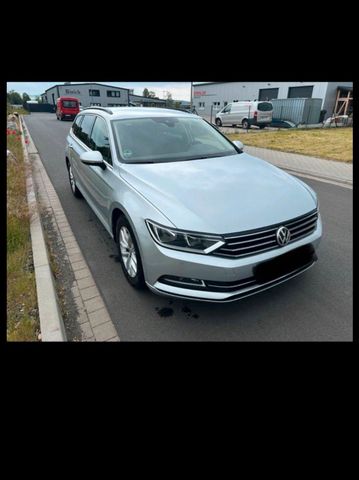 VW Passat Variant
