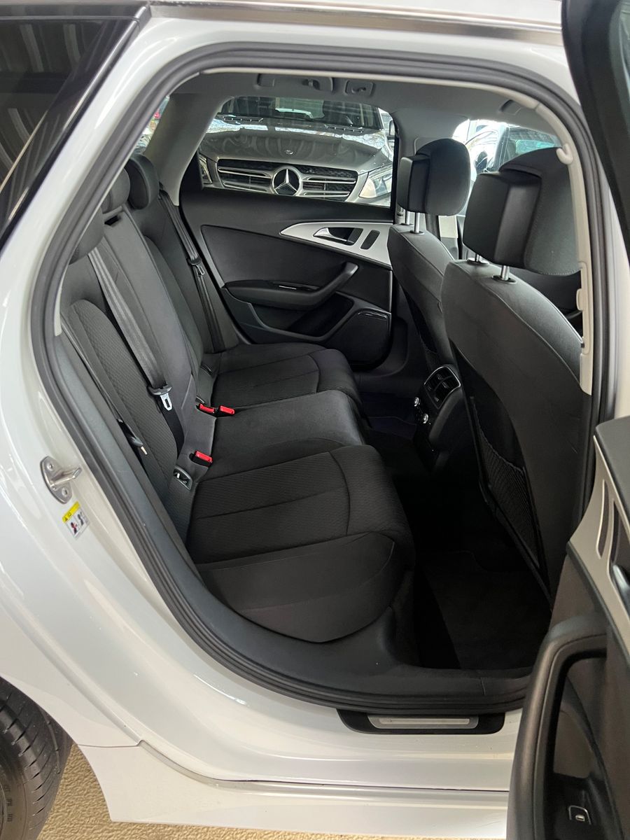 Fahrzeugabbildung Audi A6 Avant 2.0 TDI quattro