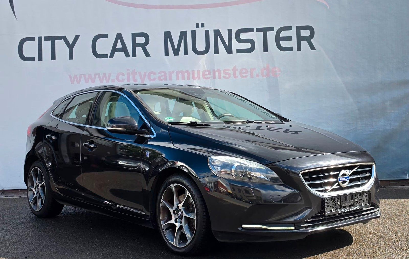VOLVO V40 – Bild 1