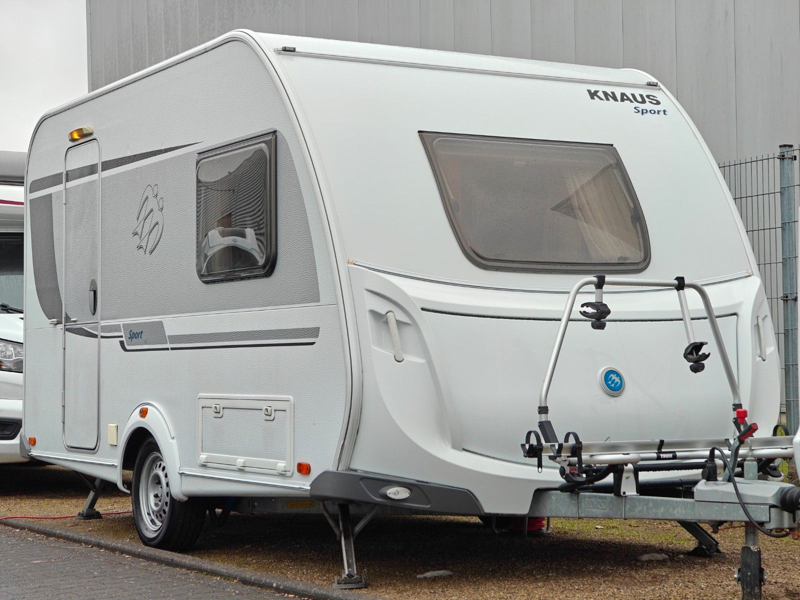 Fahrzeugabbildung Knaus Sport 400 LB - Doppelbett/Sitzgruppe, Superb -