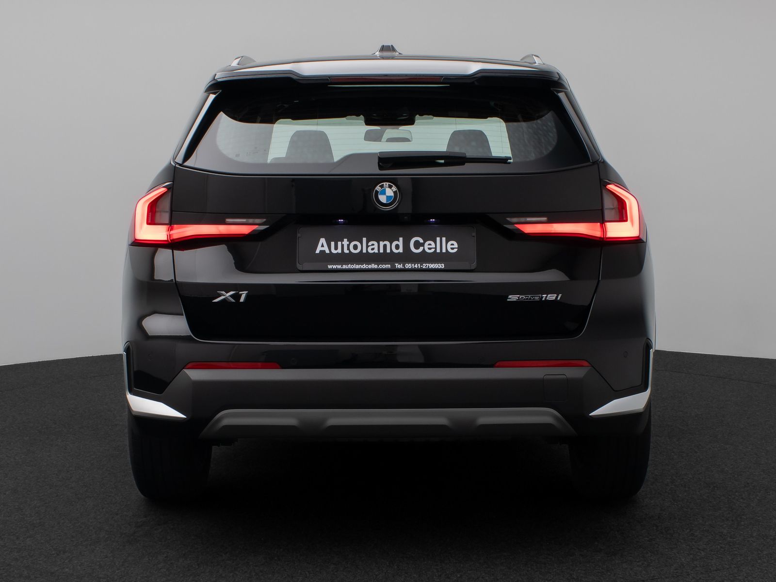 Fahrzeugabbildung BMW X1 sD18i Panorama Kamera DAB H/K Komfort Sport
