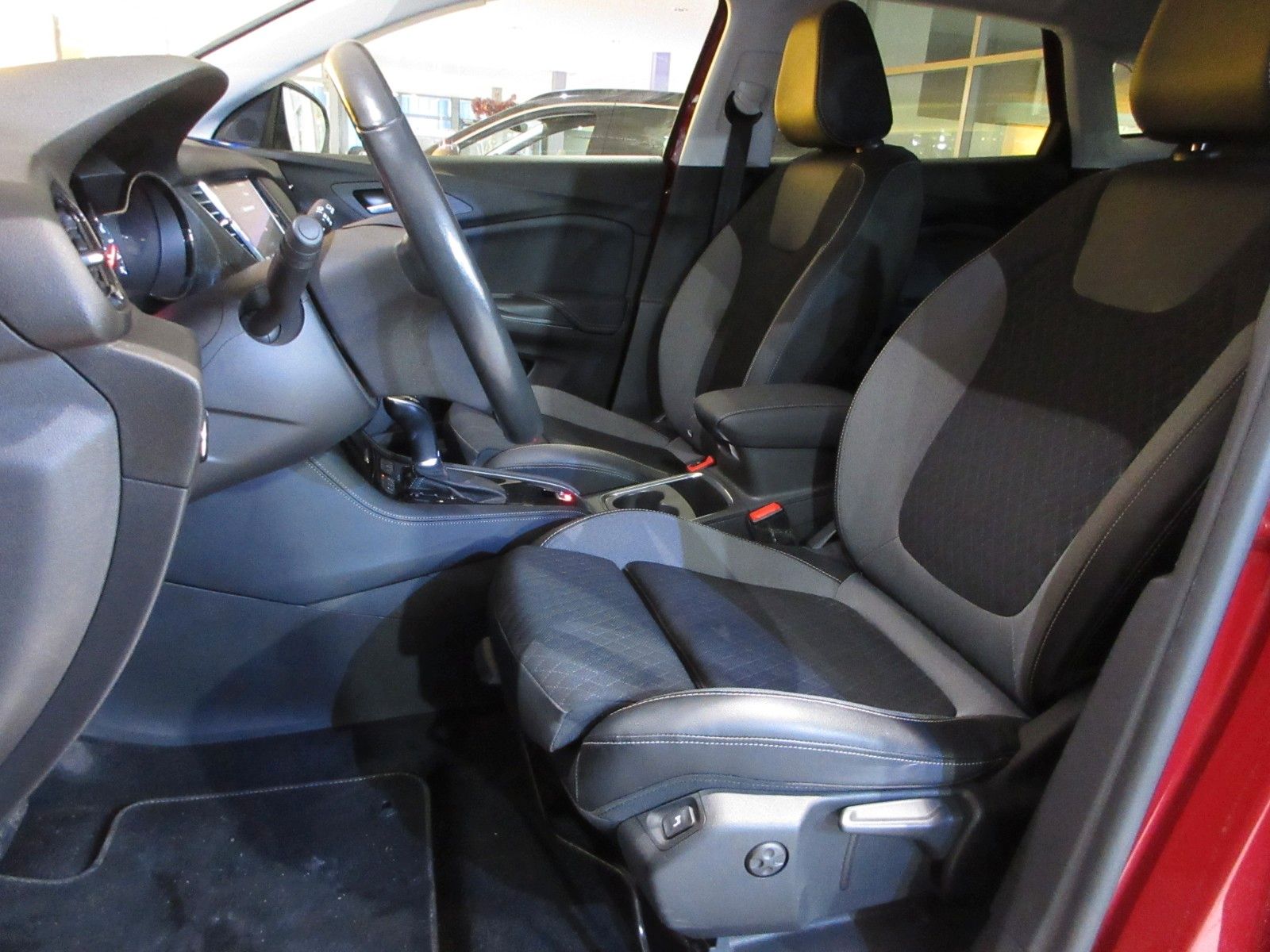 Fahrzeugabbildung Opel Grandland X 1.2T ULTIMATE LED/NAVI/SHZ/LHZ/CAM