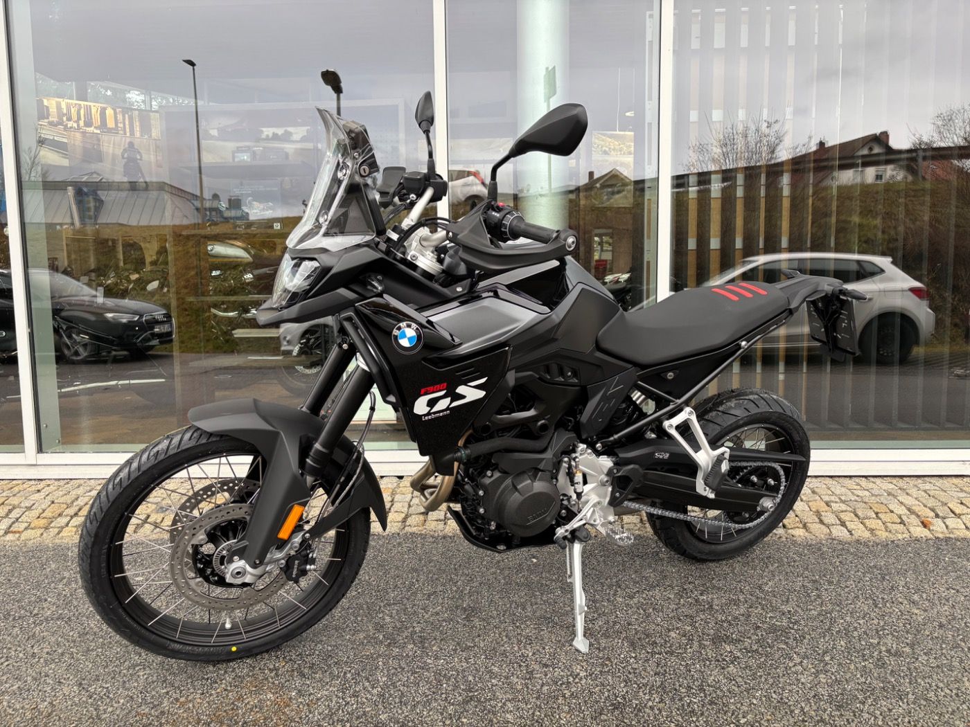 Fahrzeugabbildung BMW F 900 GS Dynamik-Paket