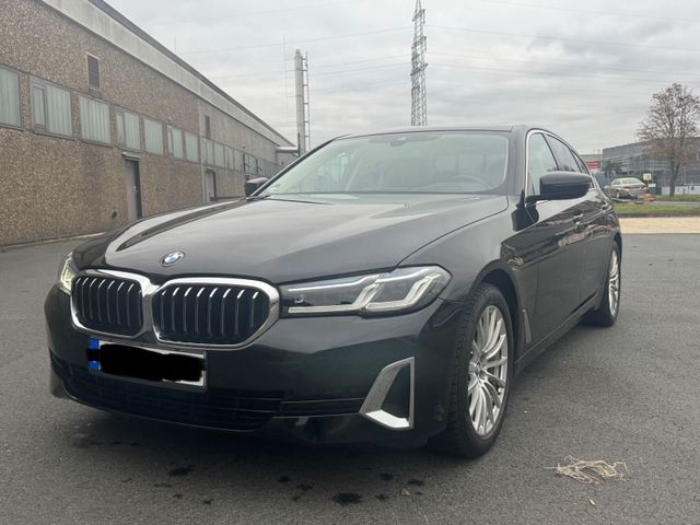 BMW  BMW G30 520i LCI 