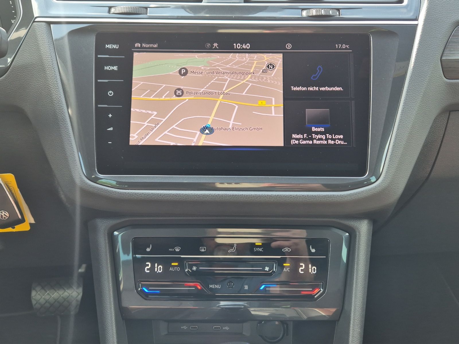 Fahrzeugabbildung Volkswagen Tiguan Elegance TSI DSG MATRIX NAVI RFK