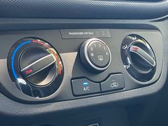 Fahrzeugabbildung Hyundai i10 1.0 Edition 30 *Klima*CarPlay*Spurhalte*DAB*
