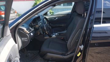 Mercedes E 200 - 8