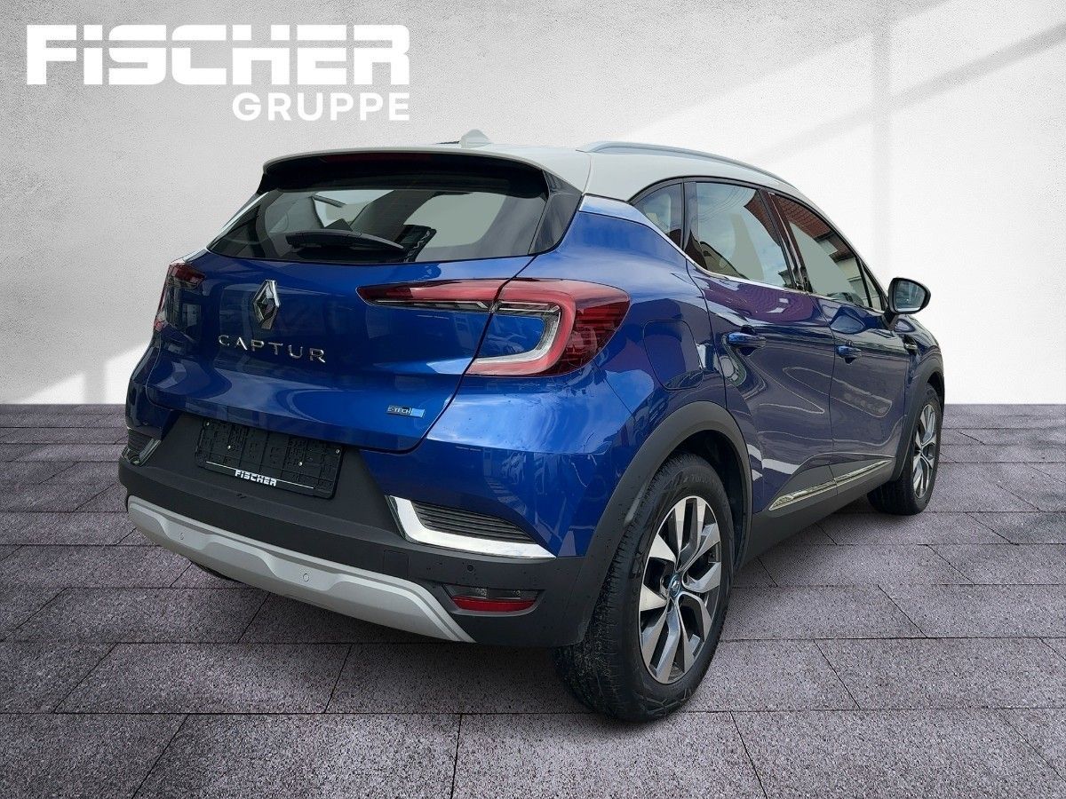 Fahrzeugabbildung Renault Captur INTENS E-Tech Plug-In 160 Navi EPH Kamera