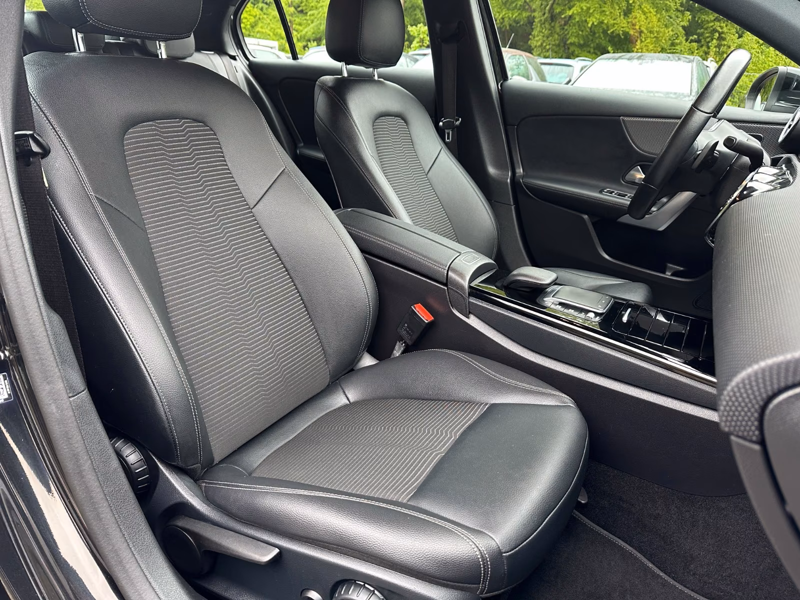 Mercedes-Benz A-Class AUTOMATIK LEDER SHZ RFK, миниатюра 12