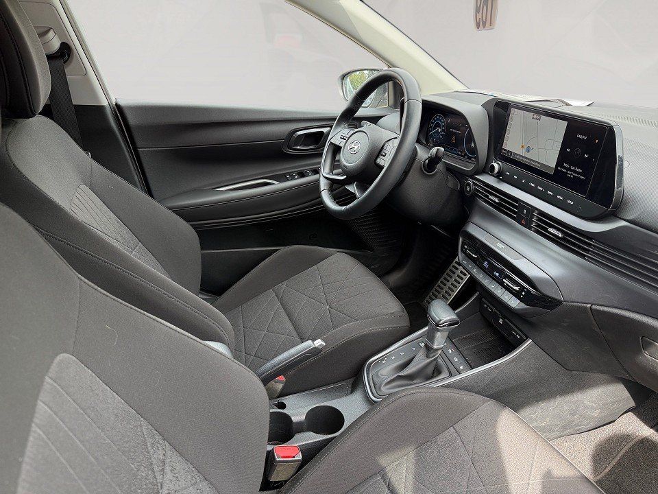 Fahrzeugabbildung Hyundai BAYON 1.0T 120PS 48V DCT Prime Assistenzpaket Pl
