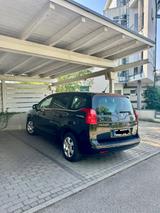 Peugeot 5008 2.0 Family HDi FAP 150 Family Pano HUD AHK  - Peugeot 5008: Hdi 150