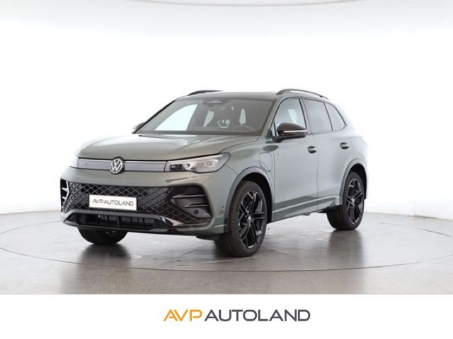 Volkswagen Tiguan 1.5 TSI DSG eHybrid R-Line | PANO | AHK |