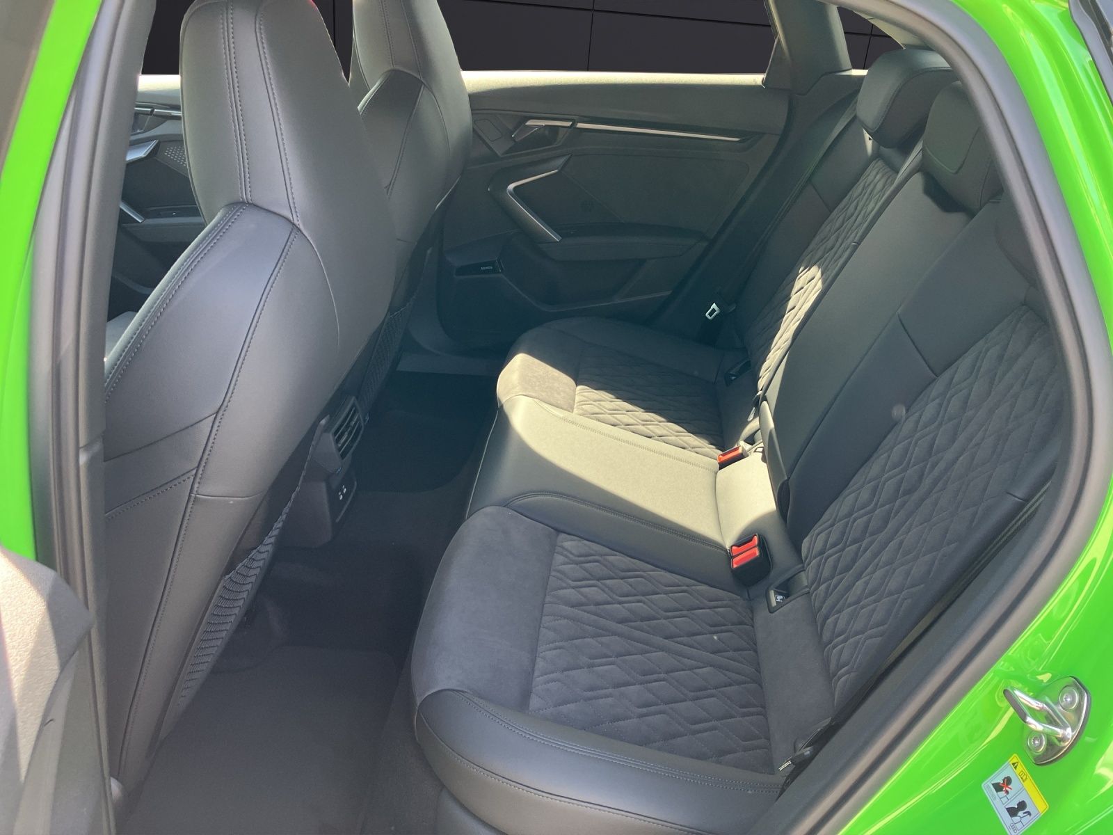 Fahrzeugabbildung Audi RS 3 Limousine quattro S tronic MATRIX RFK NAVI