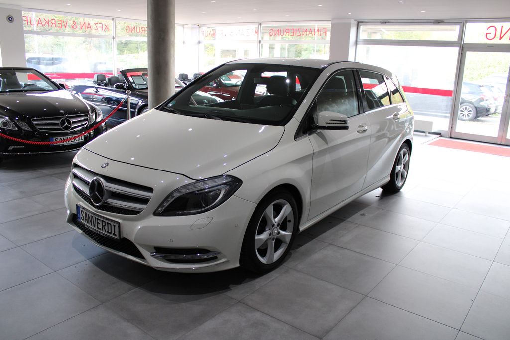 Mercedes-Benz B 200