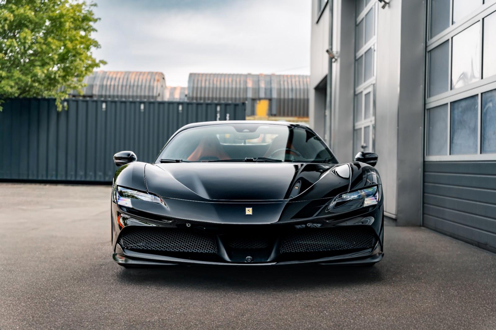 Ferrari SF90 Spider//ARANCIO//AFS//LIFT//CARBON//360-CAM