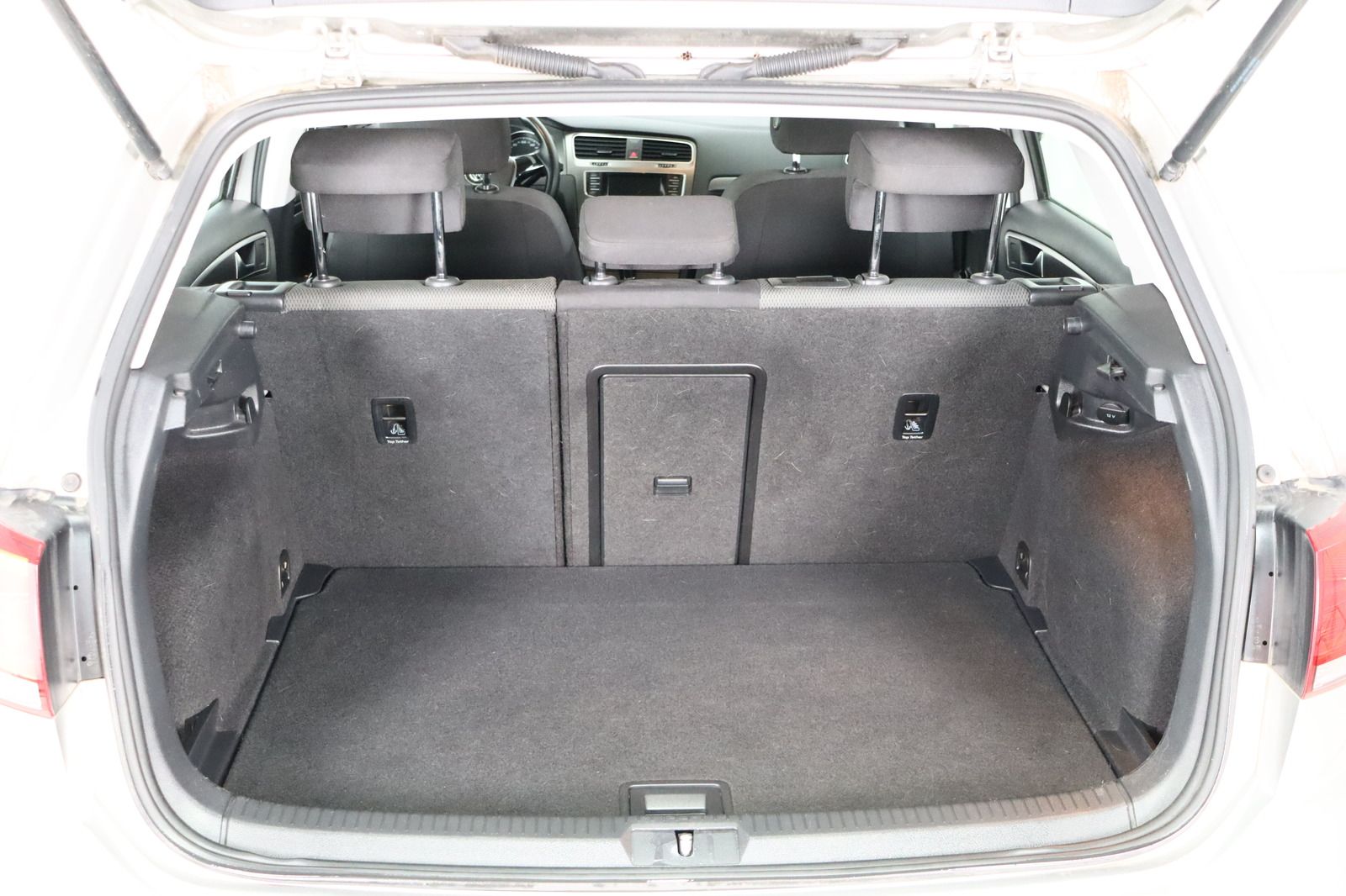 Fahrzeugabbildung Volkswagen Golf 1.4 TSI * PDC * Sitzhzg. * HU/AU neu