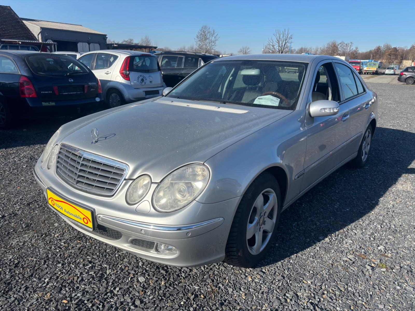 Mercedes-Benz E 240