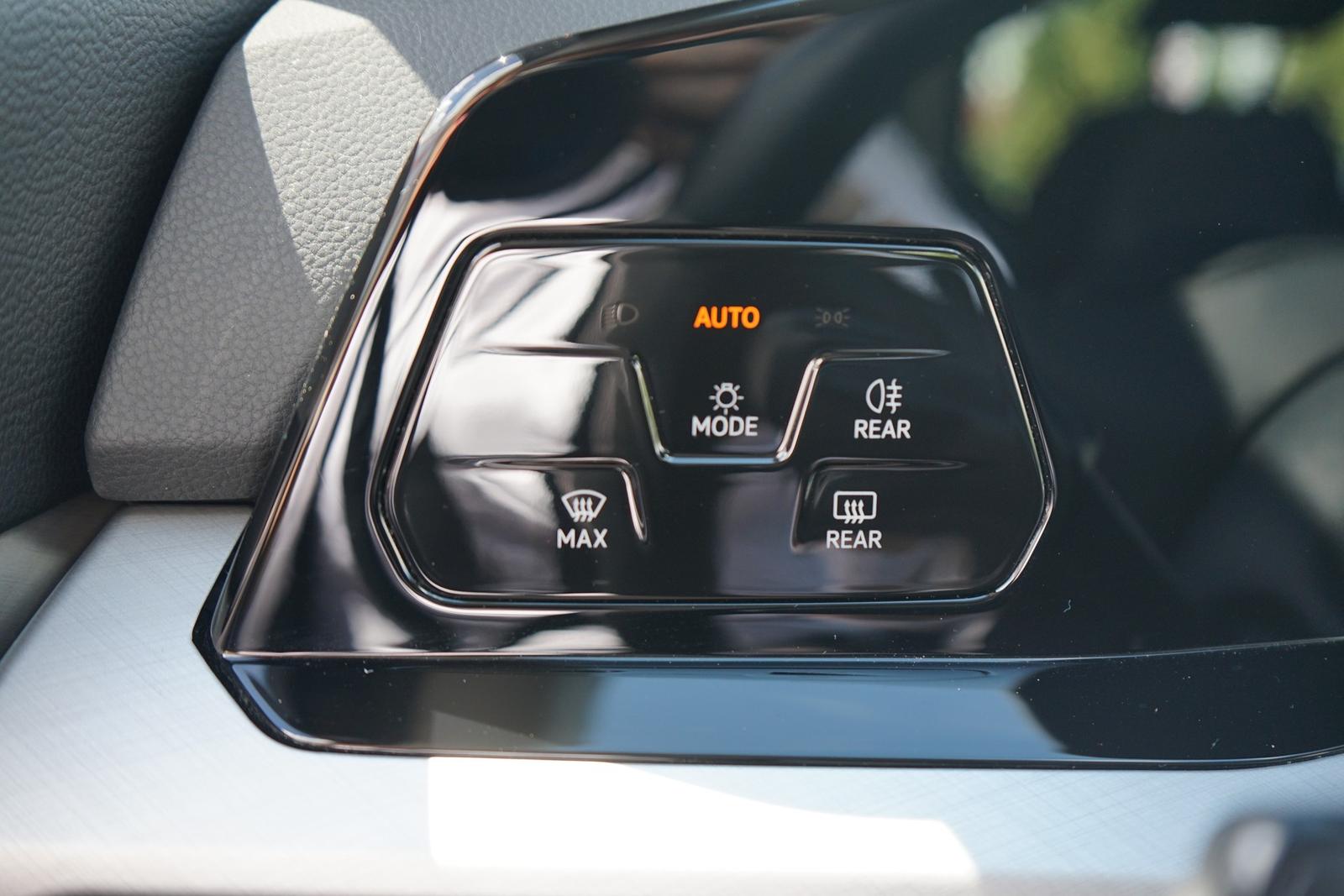 Volkswagen Golf VIII 1.0 TSI Life LED ACC App Connect, миниатюра 22
