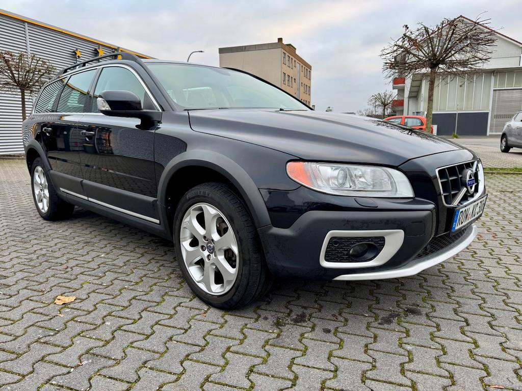 Volvo XC70