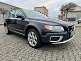 Volvo XC70 Summum - LEDER+SHZ+NAVI+XENON+PDC+AHK+ST-HZ - Volvo XC70: Schwarz