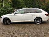 Skoda Superb 1.4 TSI-DSG-Leder -L&K-Pano.-Canton - AHK - Skoda Superb von privat