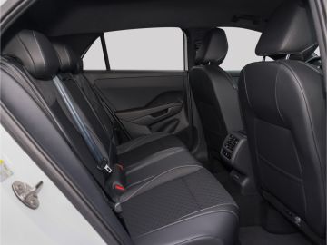 Volkswagen T-Roc R-Line 1.5 eTSI DSG AHK Kamera LED