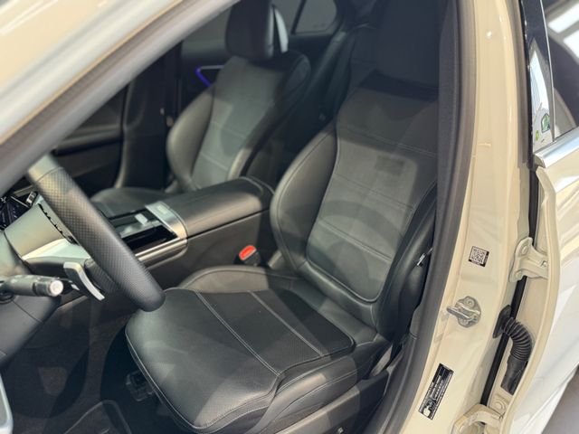 Mercedes-Benz C 180 Lim. AMG*LED*LEDER*MASSAGE*CAM*AMBIENTE