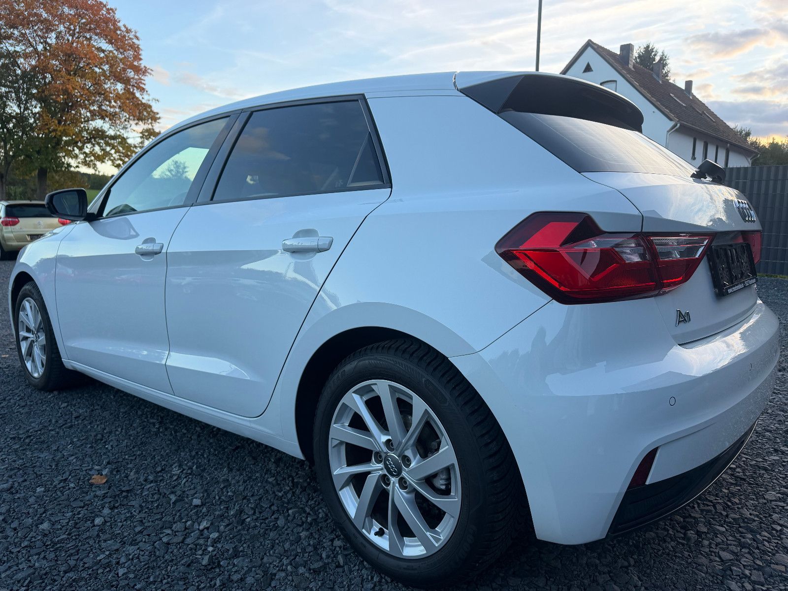 AUDI A1 Sportback 30 TFSI Advanced PDC/TEMPO – Foto 4