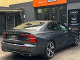 Volvo S60 Lim. R Design/LED/LEDER/DI-TACHO/KAMERA/NAVI - Volvo S60 mit Benzin-Antrieb