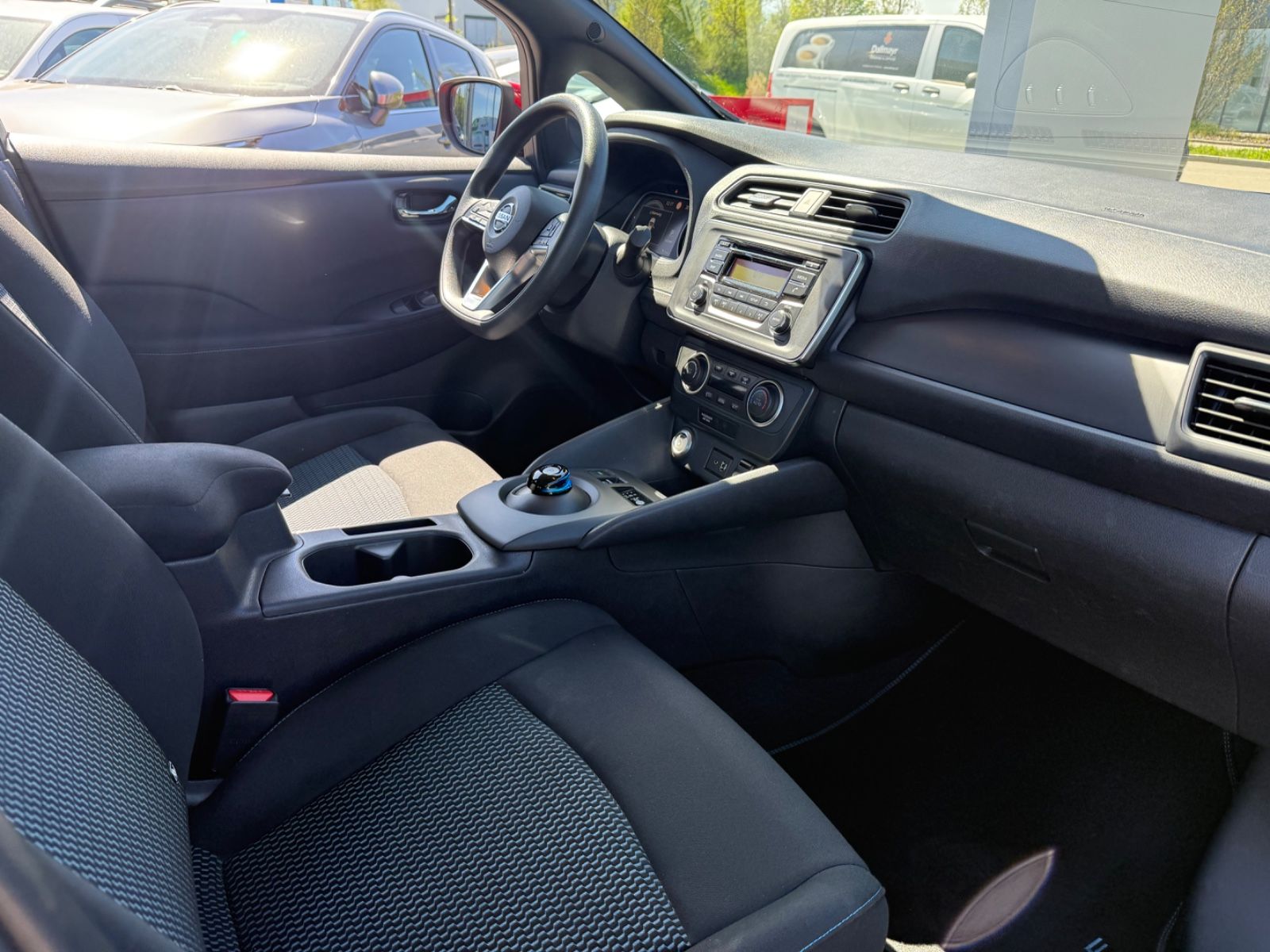 Fahrzeugabbildung Nissan Leaf Visia -Tempomat,e-Pedal,Totwinkel-A.;SOH96%