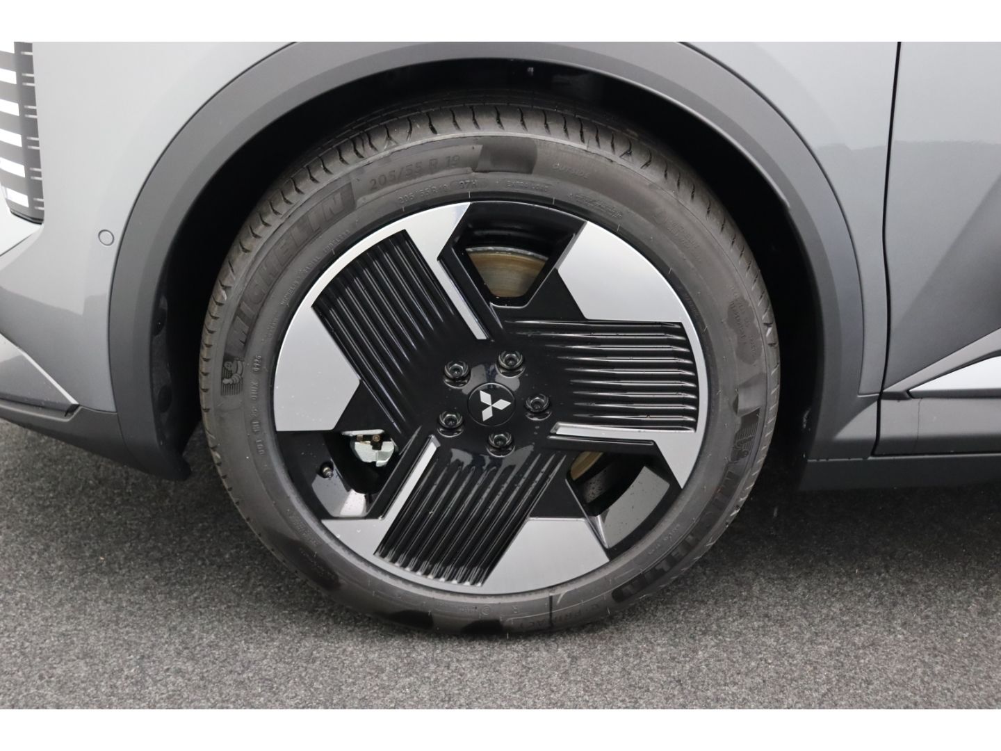 Fahrzeugabbildung Mitsubishi Eclipse Cross Diamant Plus 11 KW ACC LED SHZ