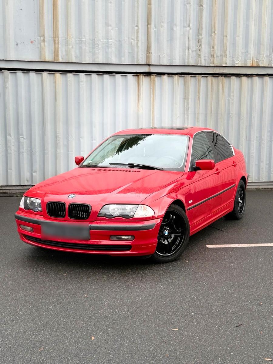 BMW 320