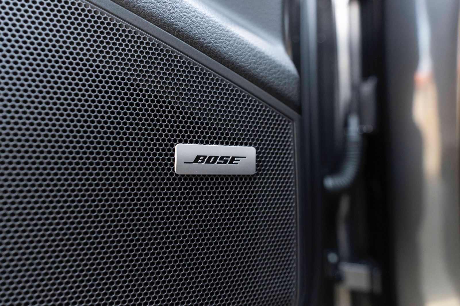 Fahrzeugabbildung Porsche Cayenne E-Hybrid  SPORT CHRONO BOSE LED  360°